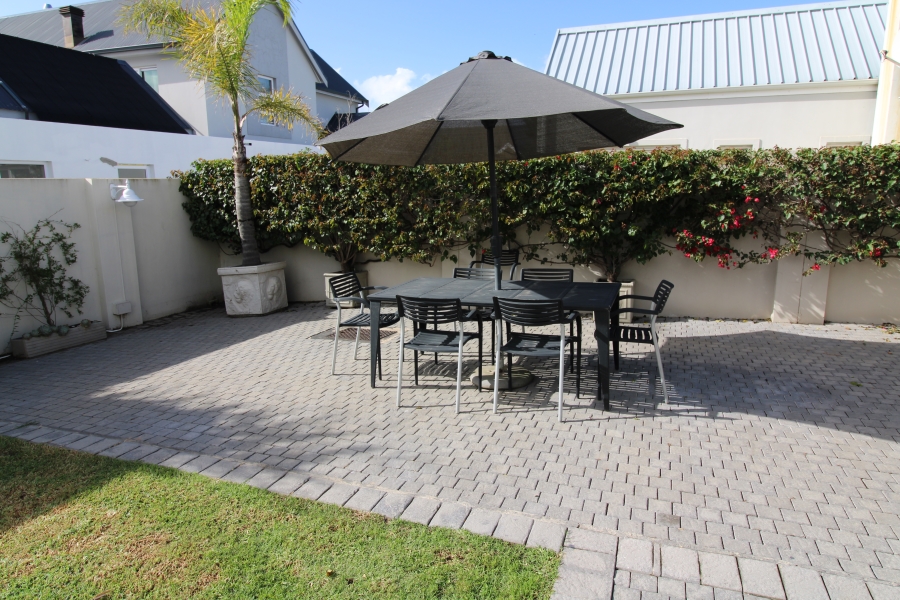 3 Bedroom Property for Sale in Kingswood Golf Estate Western Cape
